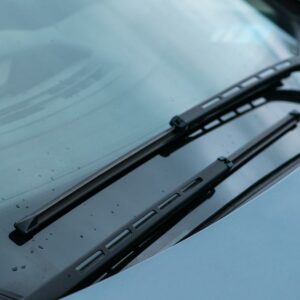 Here’s What You Need to Know about Replacing Windshields