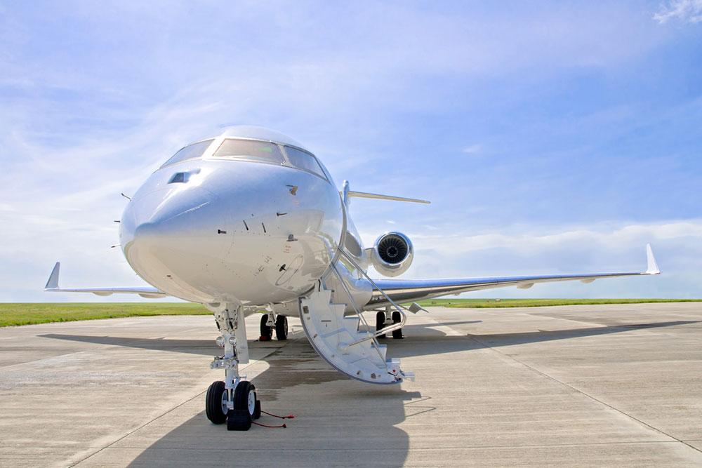 Private Jets – Factors Affecting the Cost and Renting Tips
